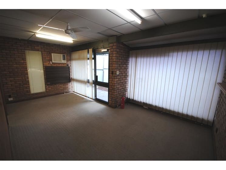 Click to view all images Unit 6, 601-603 Anzac Highway Glenelg North SA 5045 - Image 2
