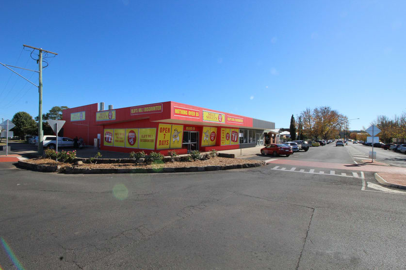 Click to view all images 49 Guy Street Warwick QLD 4370 - Image 1