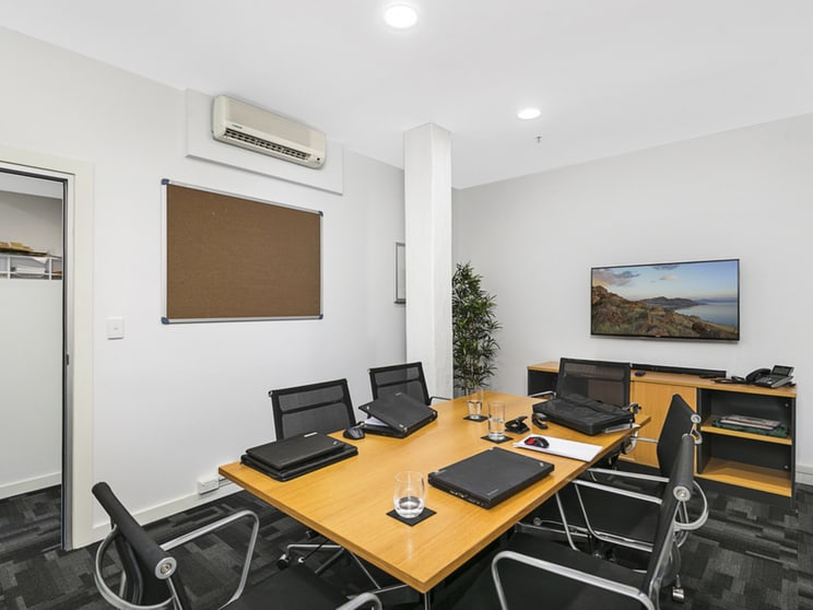 Click to view all images 110/88 Macquarie Street Teneriffe QLD 4005 - Image 3