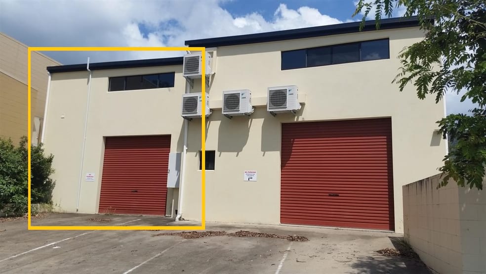 Click to view all images 8b Commerce Close Cannonvale QLD 4802 - Image 2