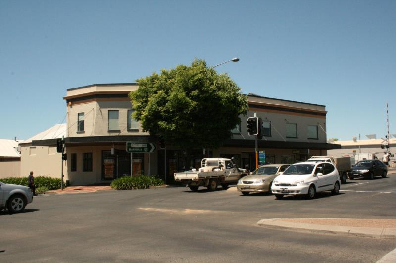 Click to view all images 319/315-323 Summer Street Orange NSW 2800 - Image 2