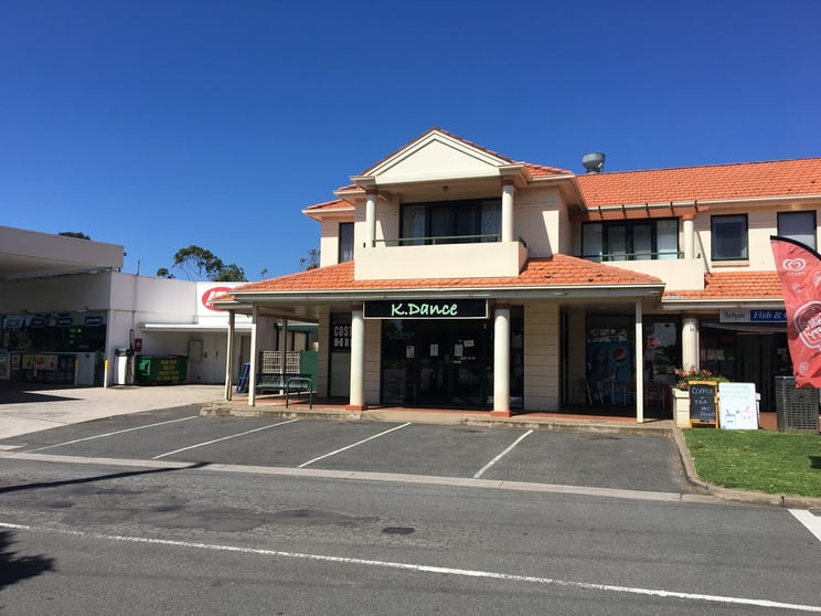 90 Mortlake road Warrnambool VIC 3280 - Image 2
