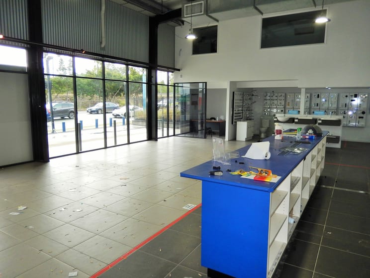 Click to view all images 41 Brisbane Road Bundamba QLD 4304 - Image 3