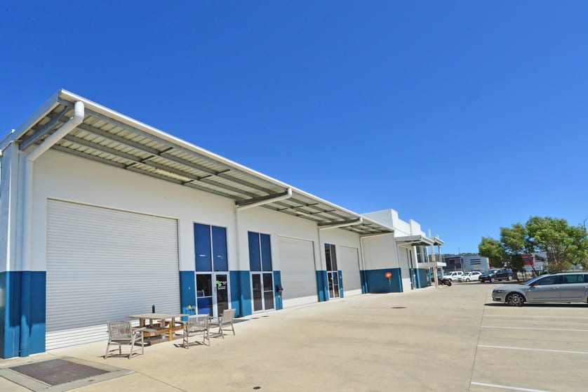 Click to view all images Unit 2/40 Dacmar Road Coolum Beach QLD 4573 - Image 3