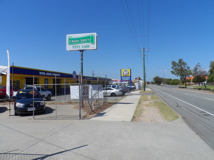 Click to view all images 23 Dixon Road Rockingham WA 6168 - Image 3