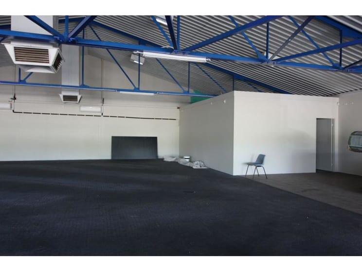 14 Beverly Lane Mount Isa QLD 4825 - Image 2