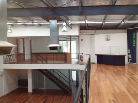 Click to view all images 3/10 Akuna Drive Williamstown VIC 3016 - Image 2