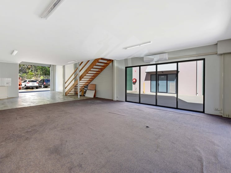 Click to view all images 24/35 Merrigal Road Port Macquarie NSW 2444 - Image 3