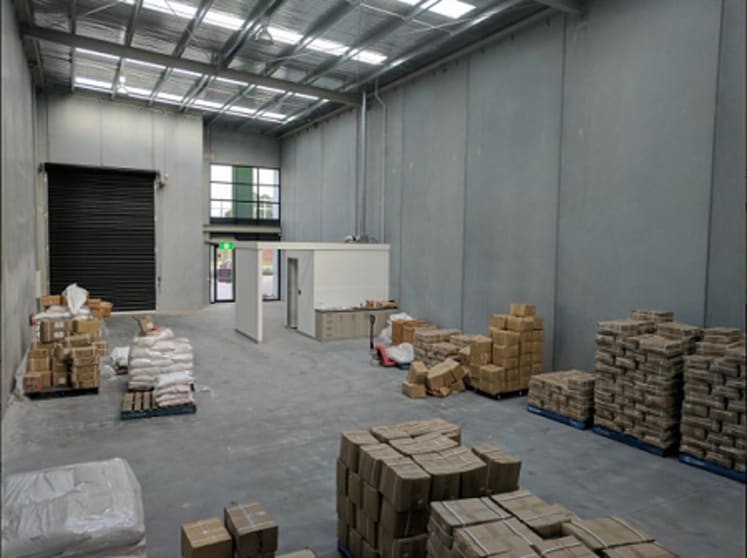 Click to view all images 2/2 Kirkham Rd West Keysborough VIC 3173 - Image 2