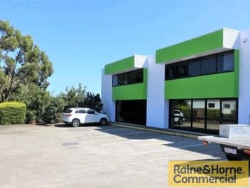 Click to view all images 9 & 10/32 Spine Street Sumner QLD 4074 - Image 3