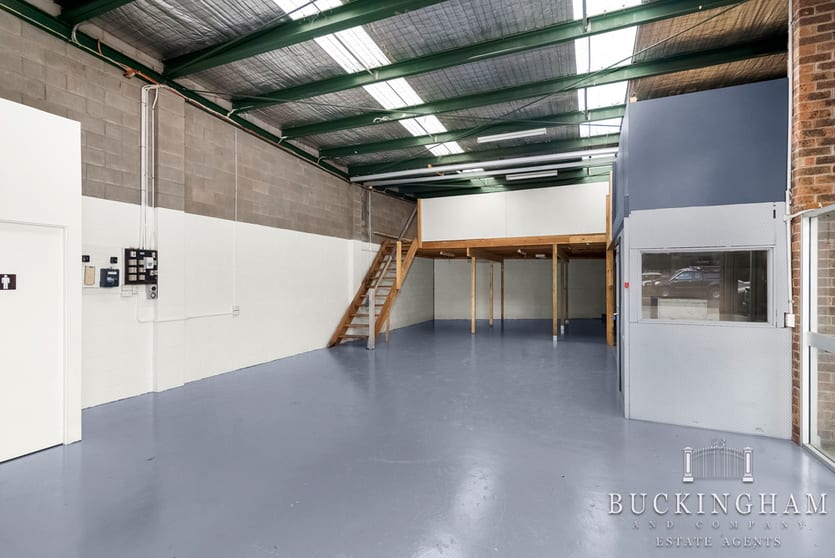 Click to view all images 1/21 Simms Road Greensborough VIC 3088 - Image 2