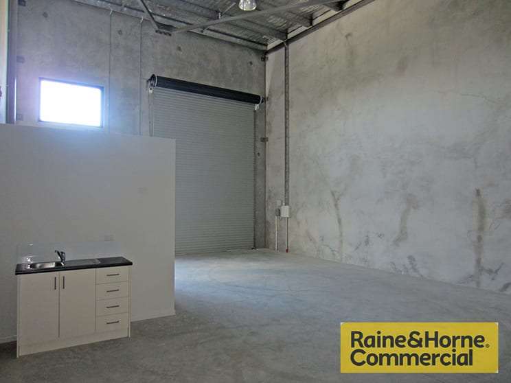 Click to view all images Kallangur QLD 4503 - Image 2