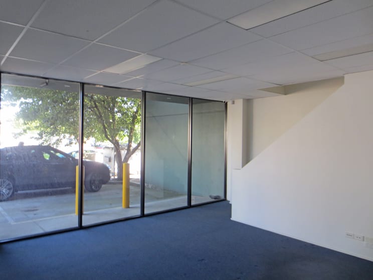 Click to view all images 29 Trade Place Vermont VIC 3133 - Image 3