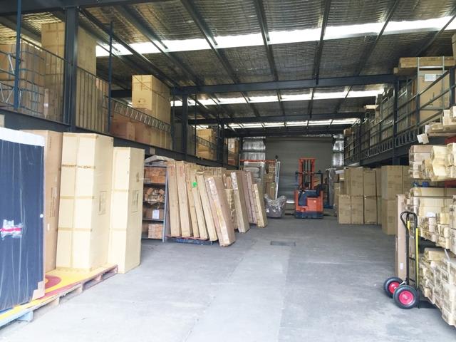 Whole Property/120 Gladstone Street Fyshwick ACT 2609 - Image 2