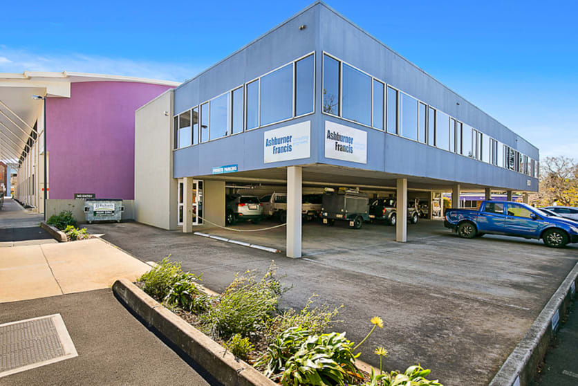 Click to view all images 8B Bell Street Toowoomba City QLD 4350 - Image 1