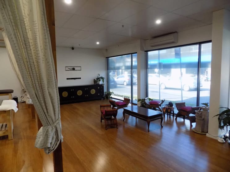 Click to view all images 157 Park Street Cheltenham VIC 3192 - Image 2