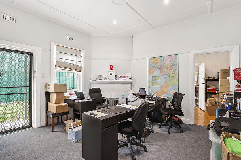 Click to view all images Rear Suite 2/882 Glen Huntly Road Caulfield South VIC 3162 - Image 3