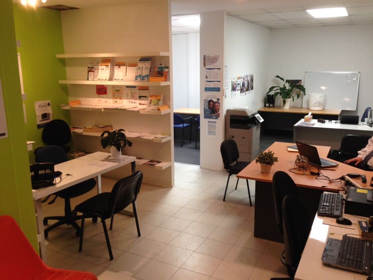 Click to view all images Level 1, Suite 5a/3 - 9 Gordon Street Glenelg SA 5045 - Image 2