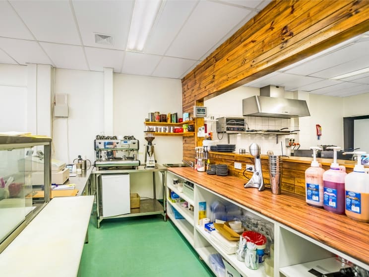 Click to view all images SHOP 1/363 CROWN STREET Wollongong NSW 2500 - Image 2