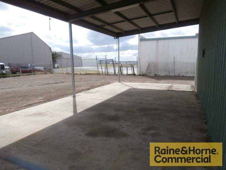 660 Lores Bonney Drive Archerfield QLD 4108 - Image 3