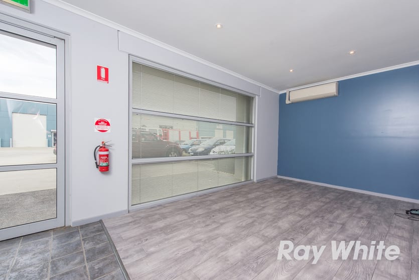 Click to view all images 35-41 Westpool Drive Hallam VIC 3803 - Image 2