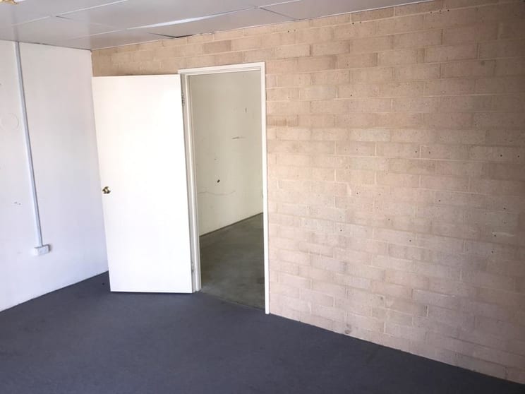 11/88-90 Briggs Street Welshpool WA 6106 - Image 2