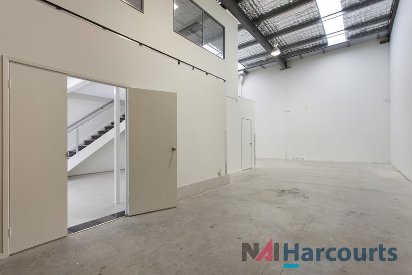 Click to view all images 18/22 Mavis Court Ormeau QLD 4208 - Image 3