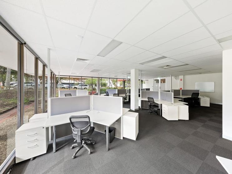 Click to view all images 372 Wellington Road Mulgrave VIC 3170 - Image 1
