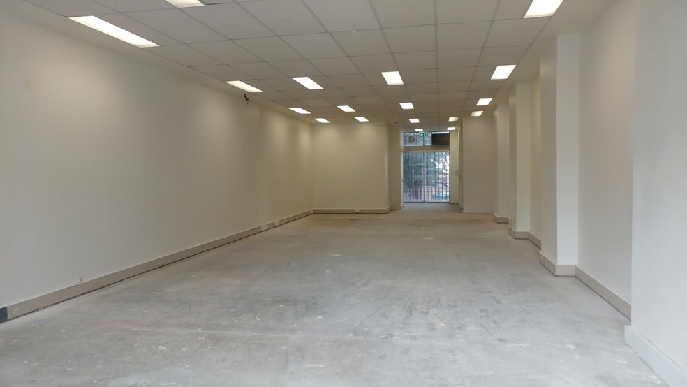 Click to view all images 28 Station Street Moorabbin VIC 3189 - Image 2