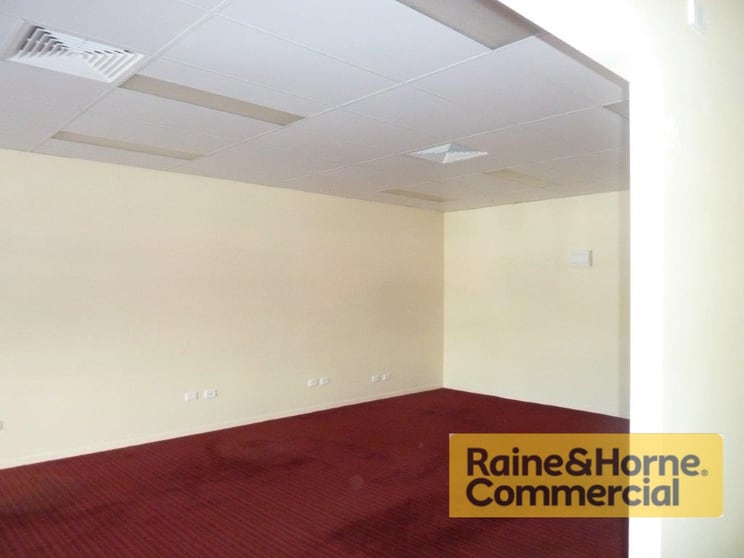 Click to view all images 6/124 Queen Street Cleveland QLD 4163 - Image 2
