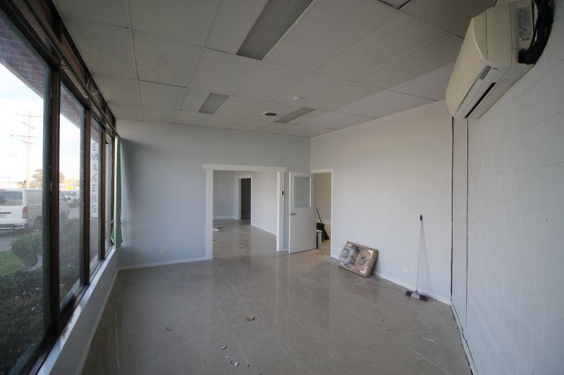 Click to view all images Unit 7/2 Dingley Avenue Dandenong VIC 3175 - Image 3