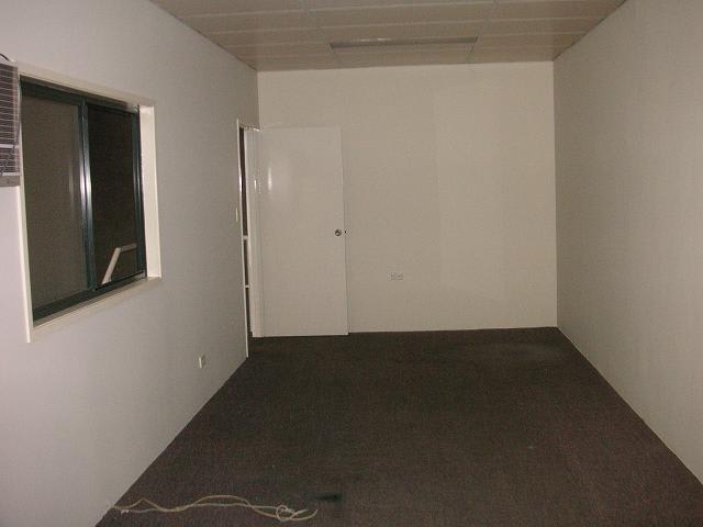 Click to view all images 1 Adept Lane Bankstown NSW 2200 - Image 3