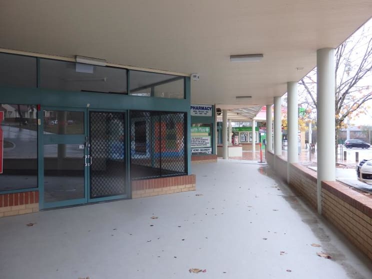 Click to view all images 4 Wanganeen Avenue Ngunnawal ACT 2913 - Image 2