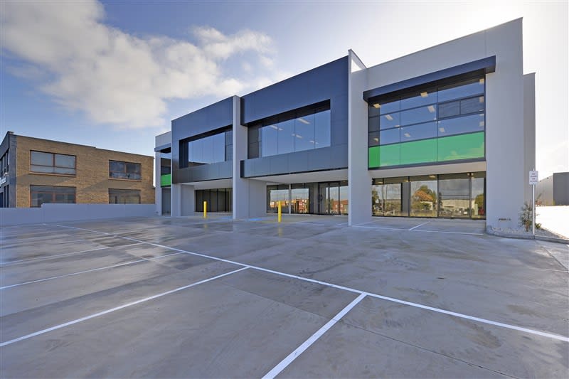 02/105-115 Cochranes Road Moorabbin VIC 3189 - Image 2