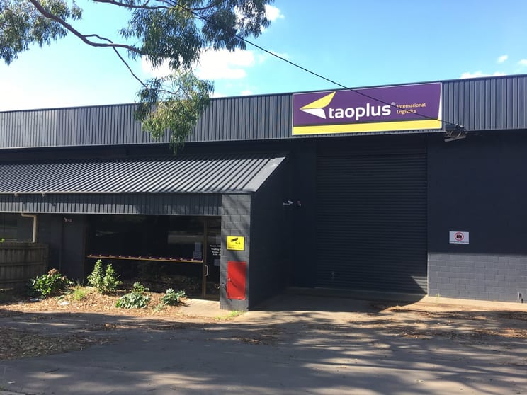 Click to view all images 60 Carroll Road Oakleigh South VIC 3167 - Image 1