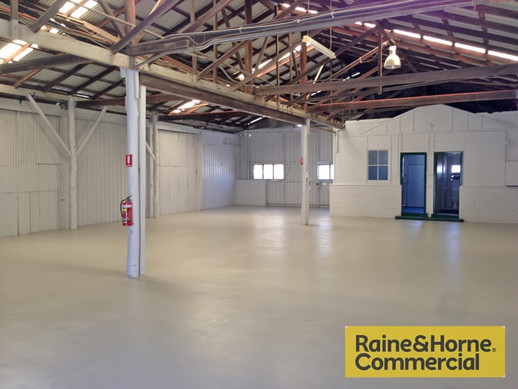 Click to view all images 229 Robinson Road Geebung QLD 4034 - Image 2