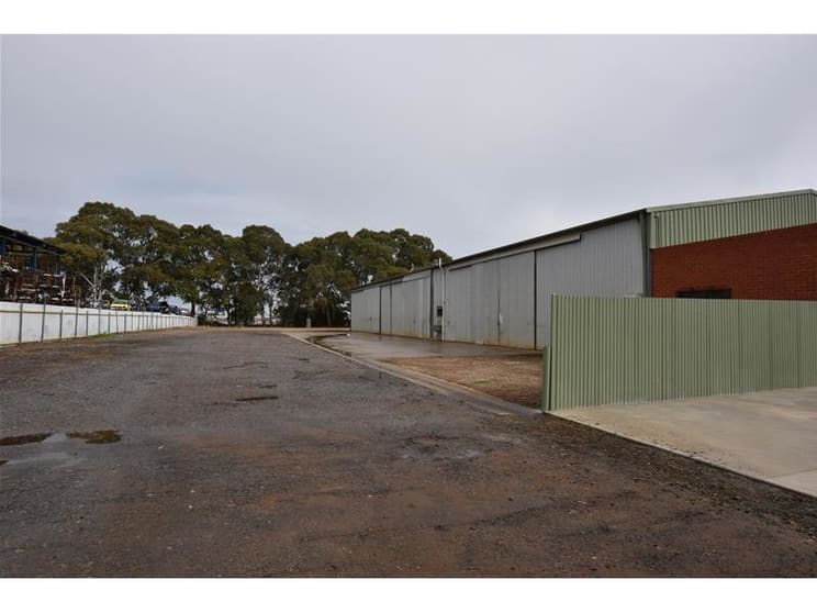 Click to view all images Unit 2, 9-15 Boolcunda Avenue Salisbury Plain SA 5109 - Image 2