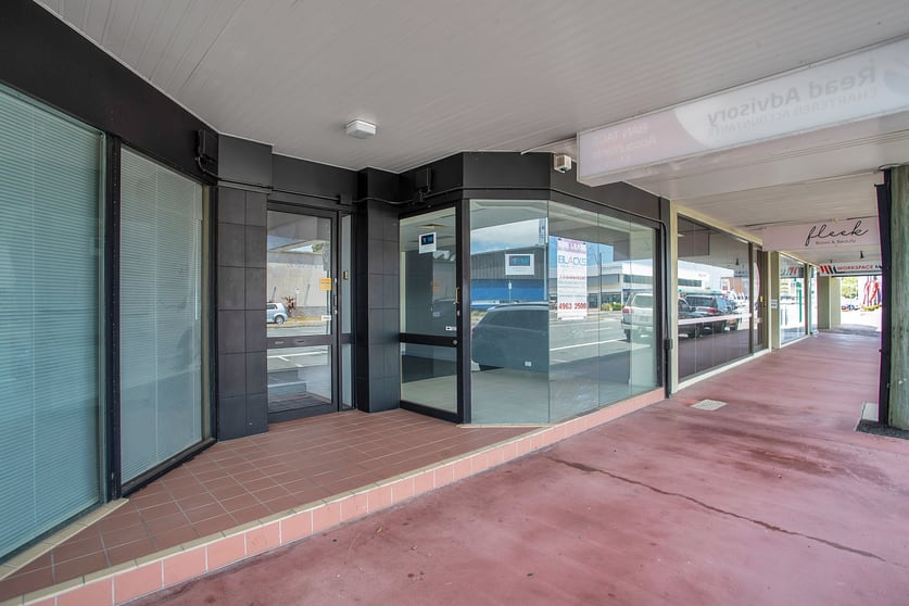 Click to view all images 3/44 Gordon Street Mackay QLD 4740 - Image 2