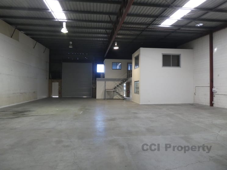 Click to view all images 19 Brecknock Street Archerfield QLD 4108 - Image 3