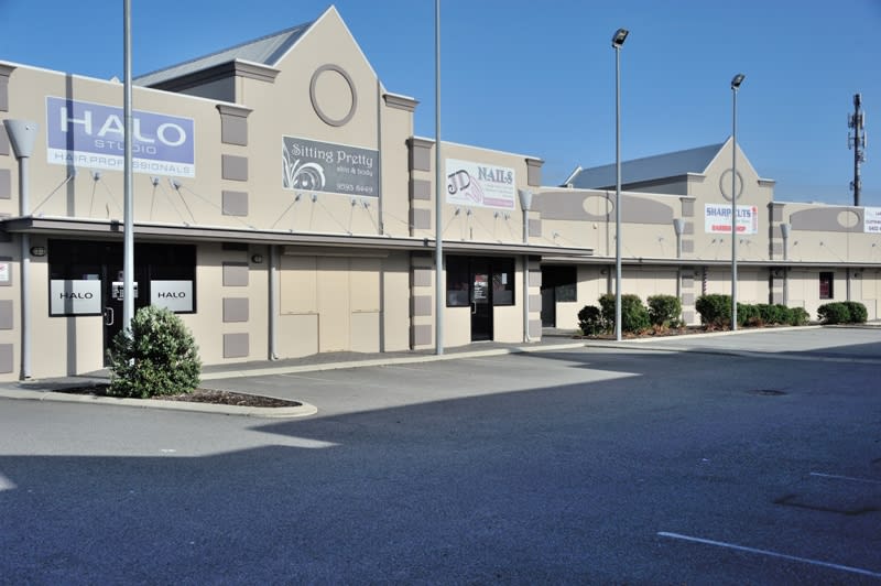 Click to view all images B4/7 Halliburton Avenue Warnbro WA 6169 - Image 1