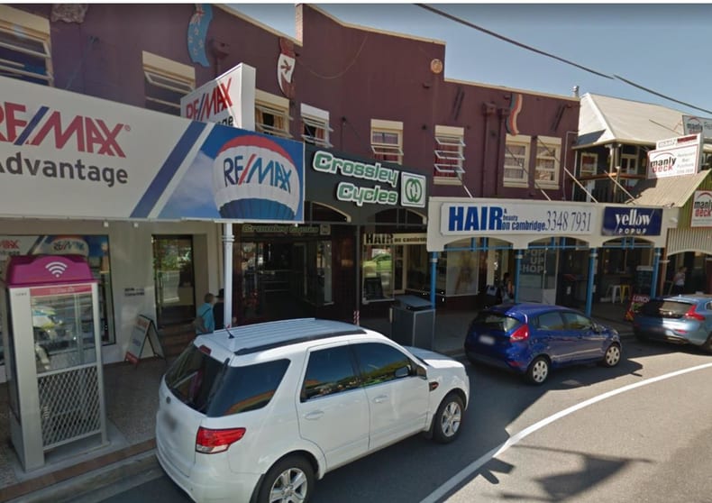 Click to view all images 51 Cambridge Parade Manly QLD 4179 - Image 3