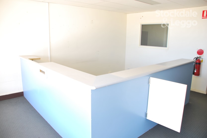 Click to view all images 91A Wyndham St Shepparton VIC 3630 - Image 3