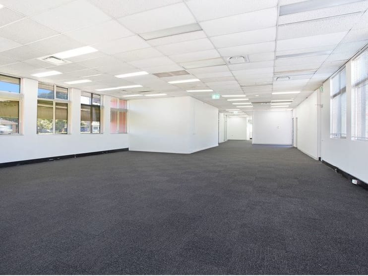 Unit 3 - UNDER OFFER/167 Prospect Highway Seven Hills NSW 2147 - Image 3