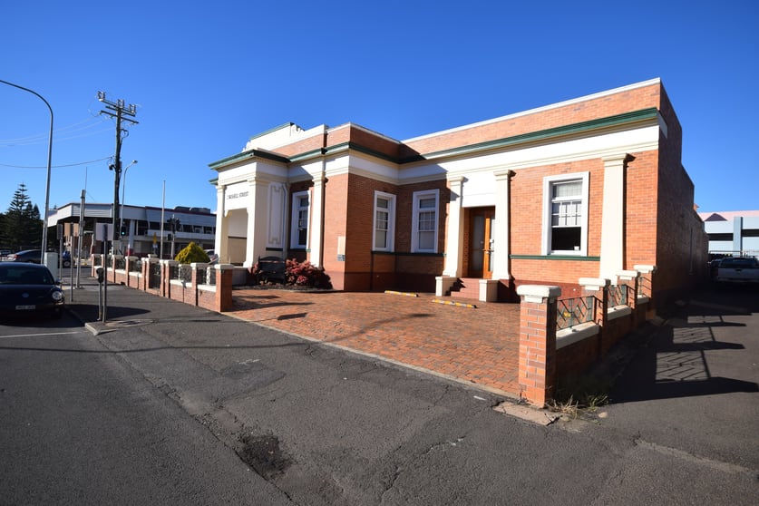 Click to view all images 2 Russell Street Toowoomba City QLD 4350 - Image 2
