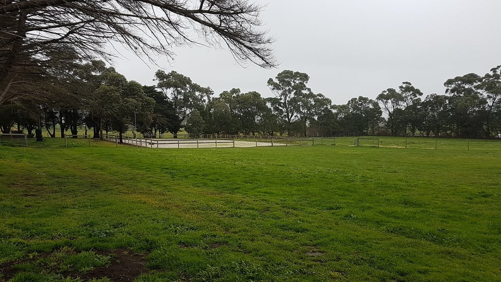 Click to view all images 540 Bald Hill Road Pakenham VIC 3810 - Image 2