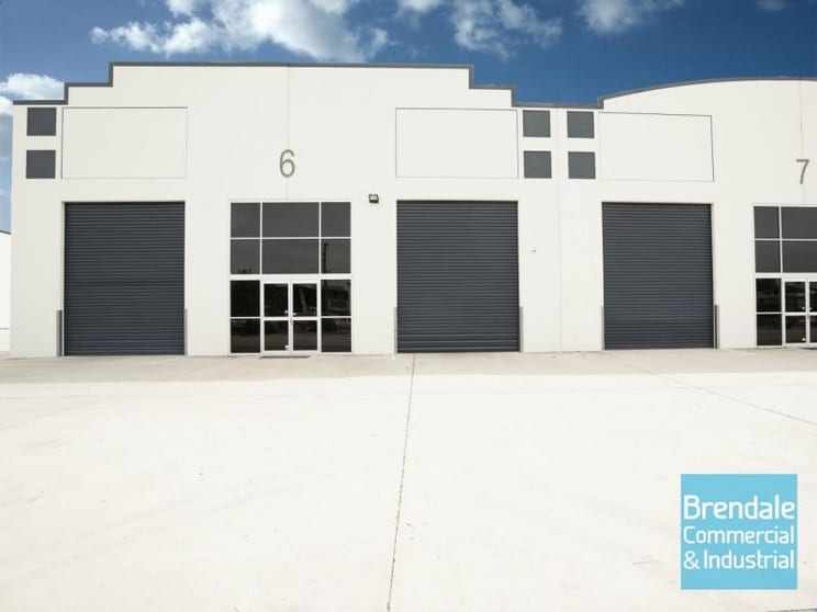 8&9/31 Paisley Drive Lawnton QLD 4501 - Image 2