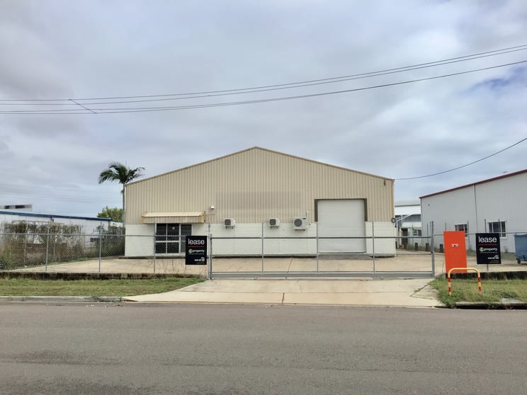 7 Bain Street Currajong QLD 4812 - Image 2