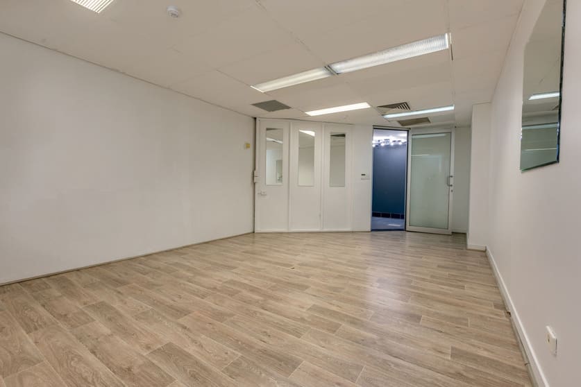 Click to view all images 1B/182 Bay Terrace Wynnum QLD 4178 - Image 3