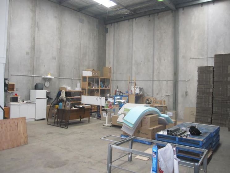 Click to view all images Unit 12/250 Milperra Road Milperra NSW 2214 - Image 2