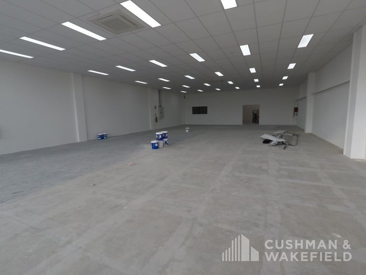 2/42 Ferry Road Southport QLD 4215 - Image 2